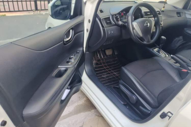 Used Nissan Tiida 2014 1.6L CVT Smart Model Driver Seat