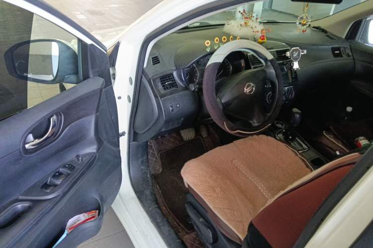 Used Nissan Tiida 2014 1.6L CVT Comfort Model Driver Seat