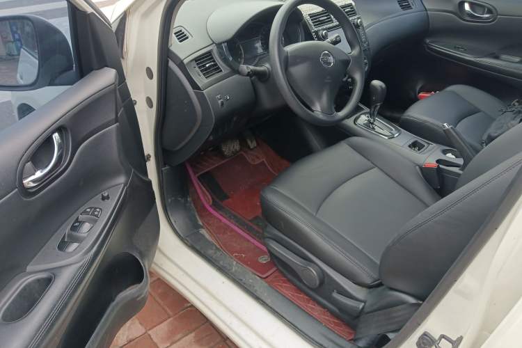 Used Nissan Tiida 2014 1.6L CVT Comfort Model Driver Seat