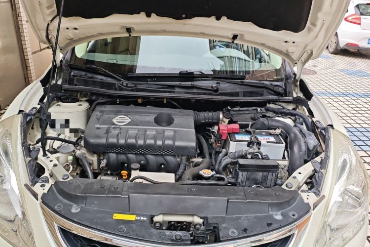 Used Nissan Tiida 2014 1.6L CVT Smart Model Engine Bay