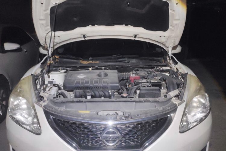 Used Nissan Tiida 2014 1.6L CVT Cool Cafe Edition Engine Bay