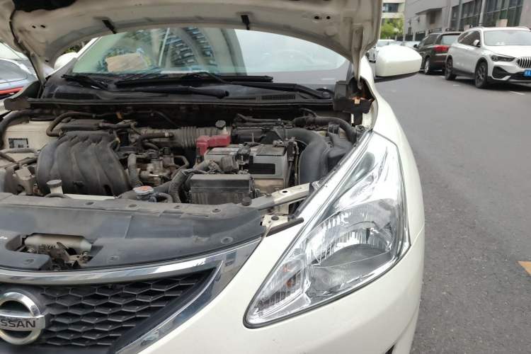 Used Nissan Tiida 2014 1.6L CVT Comfort Model Engine Bay Left