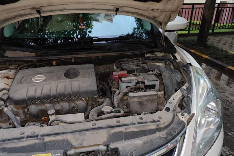 Used Nissan Tiida 2014 1.6L CVT Cool Cafe Edition Engine Bay Left
