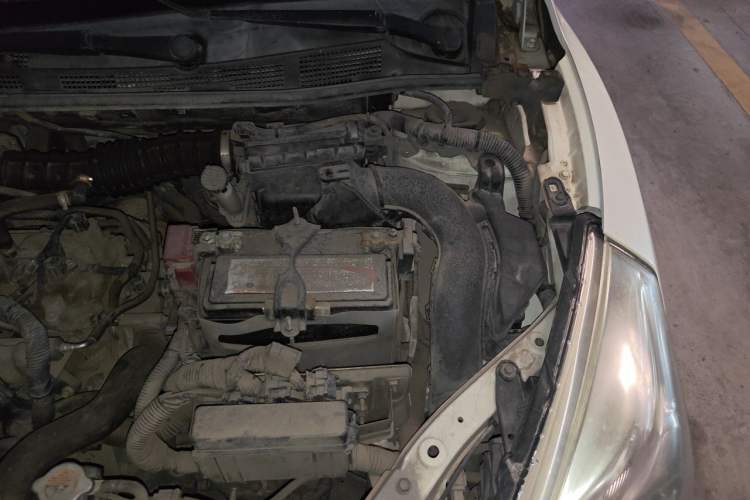 Used Nissan Tiida 2014 1.6L CVT Comfort Model Engine Bay Left