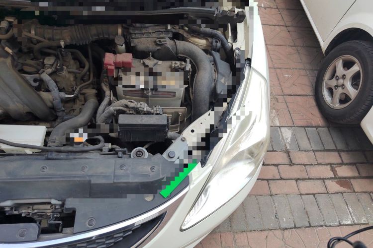 Used Nissan Tiida 2014 1.6L CVT Comfort Model Engine Bay Left