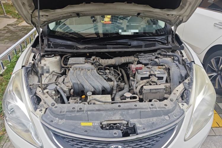 Used Nissan Tiida 2014 1.6L CVT Smart Model Engine Bay