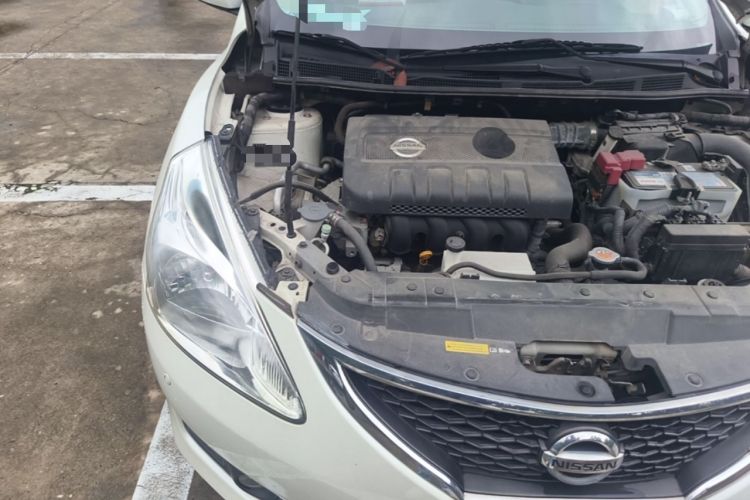 Used Nissan Tiida 2014 1.6L CVT Smart Model Engine Bay Right