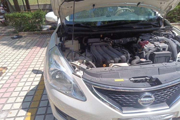 Used Nissan Tiida 2014 1.6L CVT Comfort Model Engine Bay Right