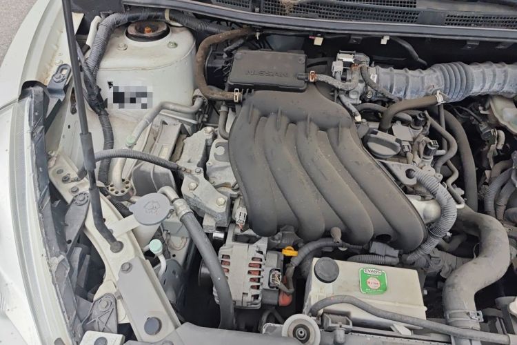 Used Nissan Tiida 2014 1.6L Manual Comfort Model Engine Bay Right