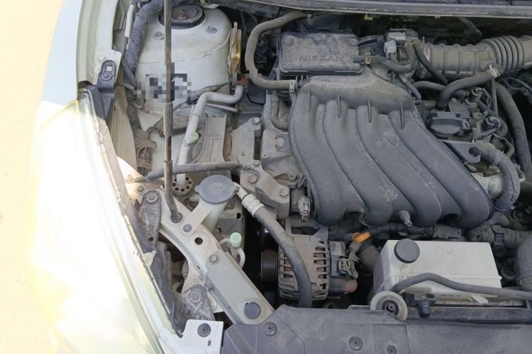 Used Nissan Tiida 2014 1.6L CVT Comfort Model Engine Bay Right