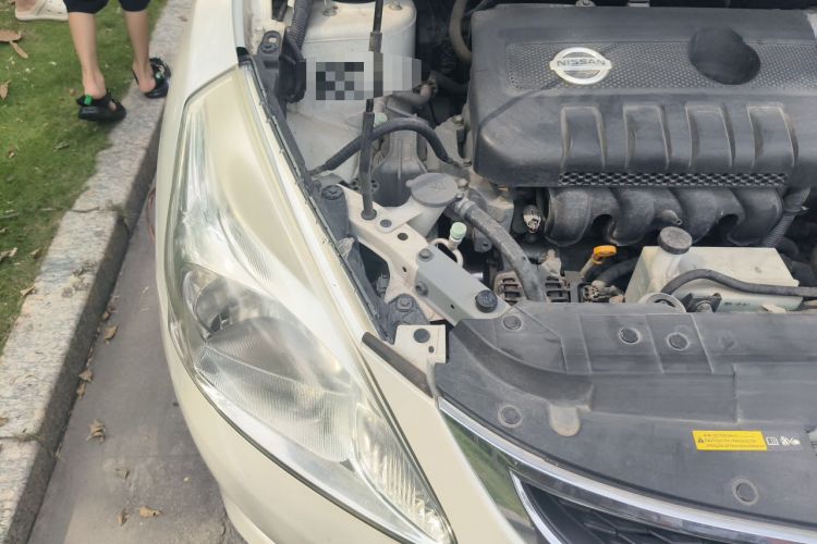 Used Nissan Tiida 2014 1.6L CVT Cool Cafe Edition Engine Bay Right