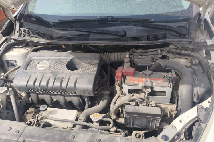 Used Nissan Tiida 2014 1.6L CVT Smart Model Engine Bay