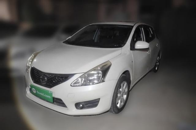 Nissan Tiida 2014 1.6L CVT Cool Cafe Edition usado