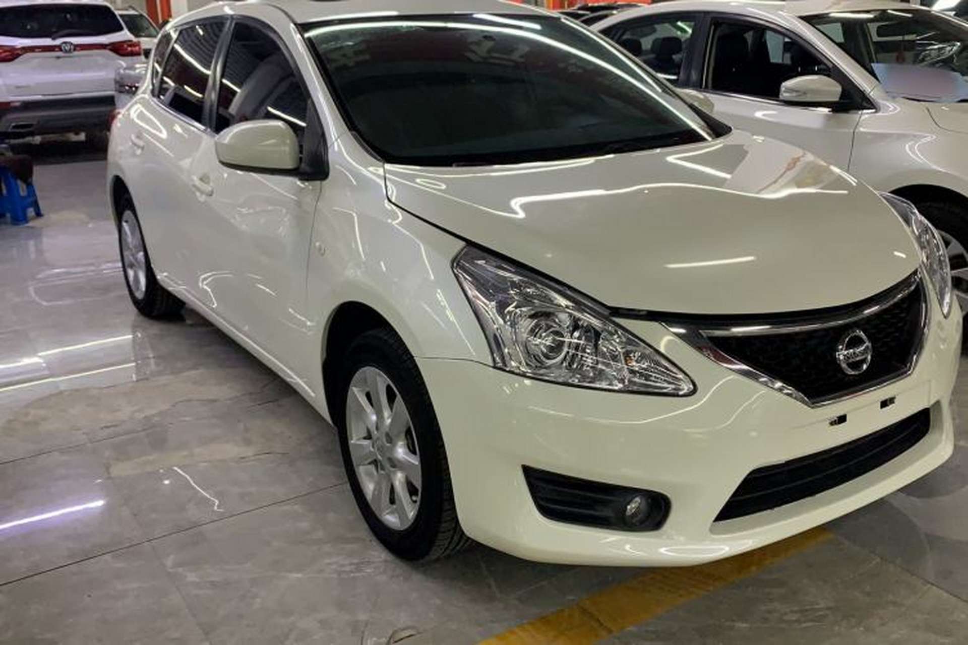 Used Nissan Tiida 2014 1.6L CVT Smart Model Exterior 2