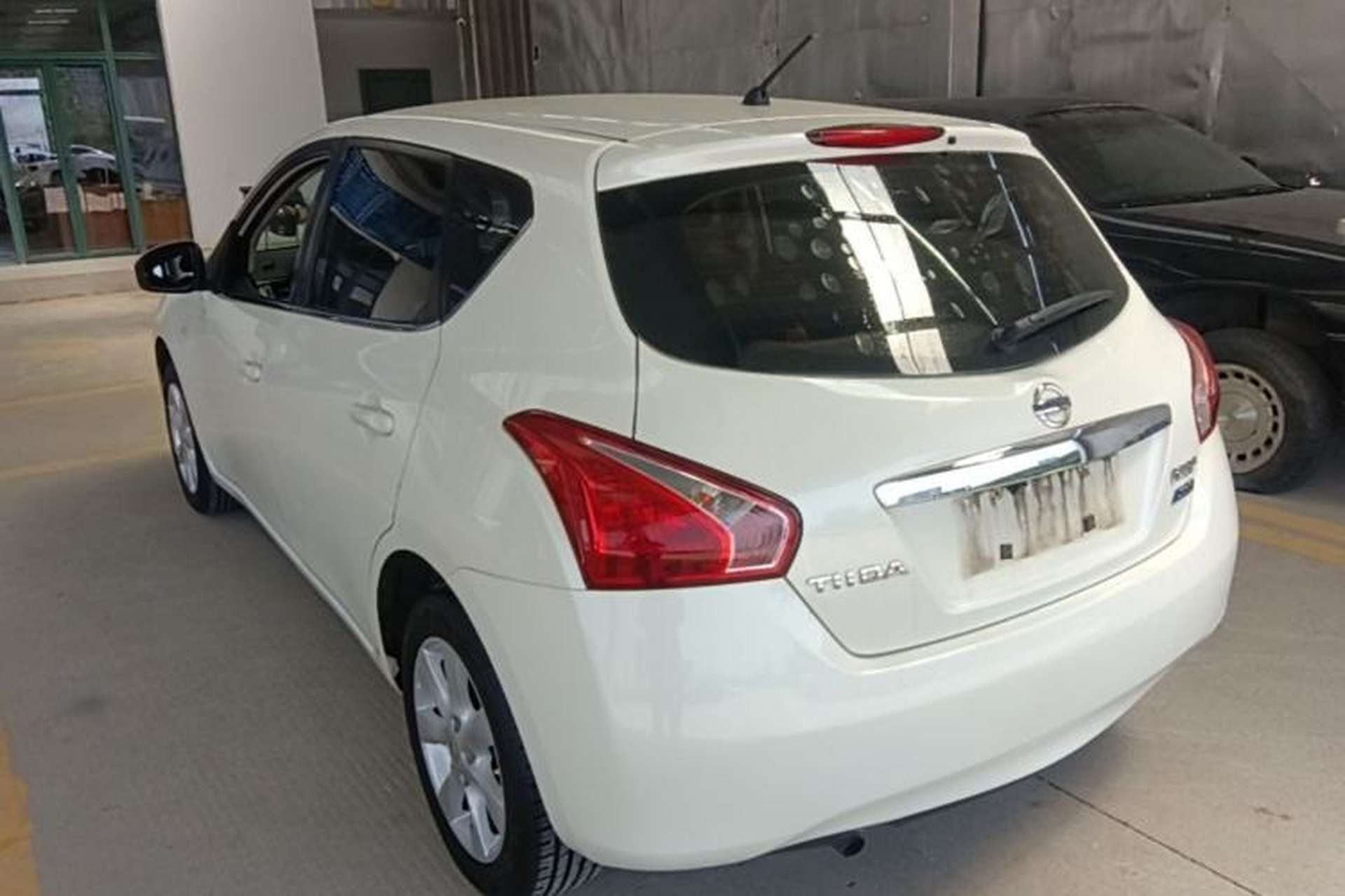 Used Nissan Tiida 2014 1.6L CVT Comfort Model Exterior 2
