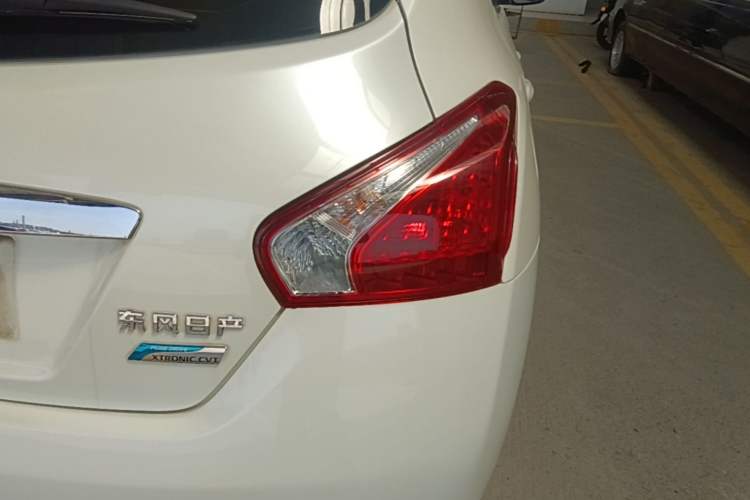 Used Nissan Tiida 2014 1.6L CVT Comfort Model Exterior 3