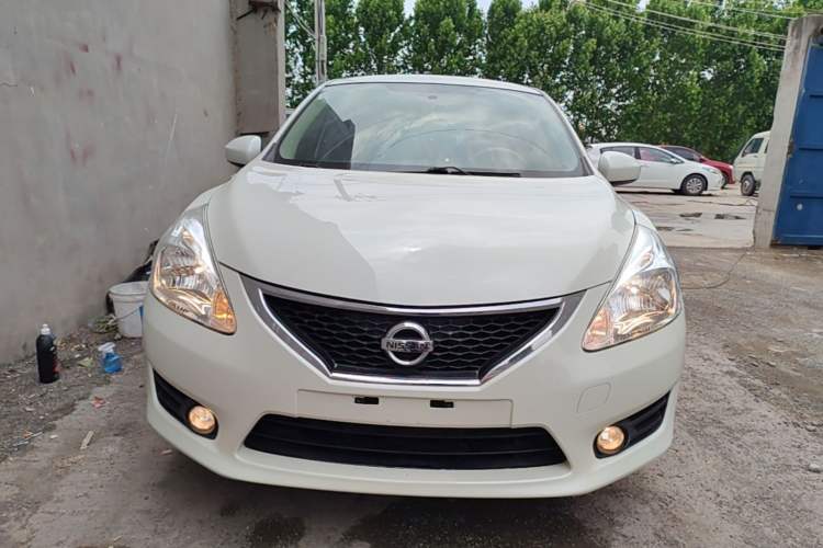 Used Nissan Tiida 2014 1.6L CVT Smart Model Front