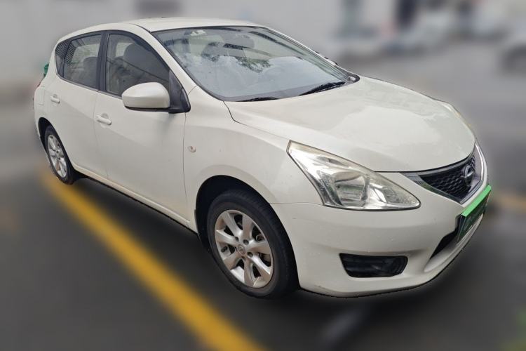 Used Nissan Tiida 2014 1.6L CVT Comfort Model Front Right 45 Deg