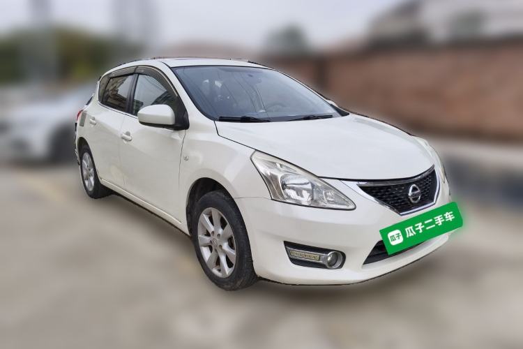 Used Nissan Tiida 2014 1.6L CVT Smart Model Front Right 45 Deg
