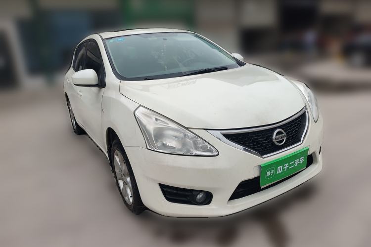 Used Nissan Tiida 2014 1.6L CVT Smart Model Front Right 45 Deg