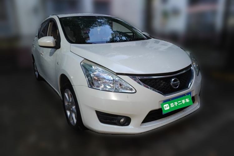 Used Nissan Tiida 2014 1.6L CVT Cool Cafe Edition Front Right 45 Deg