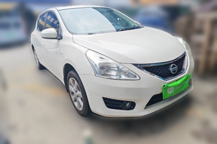 Used Nissan Tiida 2014 1.6L CVT Smart Model Front Right 45 Deg