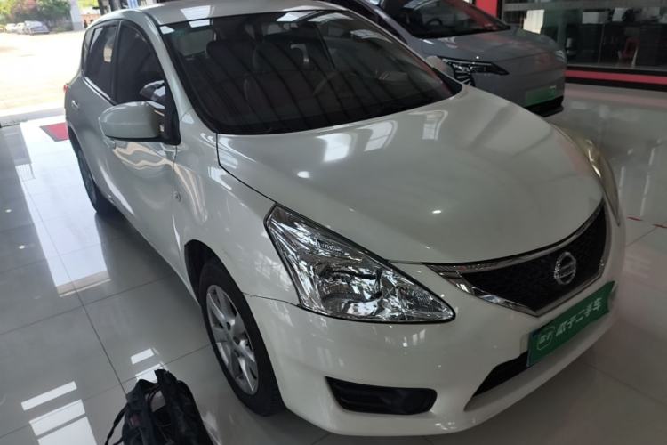 Used Nissan Tiida 2014 1.6L CVT Comfort Model Front Right 45 Deg