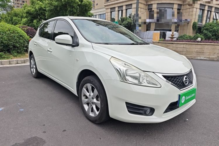 Used Nissan Tiida 2014 1.6L CVT Smart Model Front Right 45 Deg