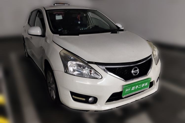 Used Nissan Tiida 2014 1.6L CVT Smart Model Front Right 45 Deg