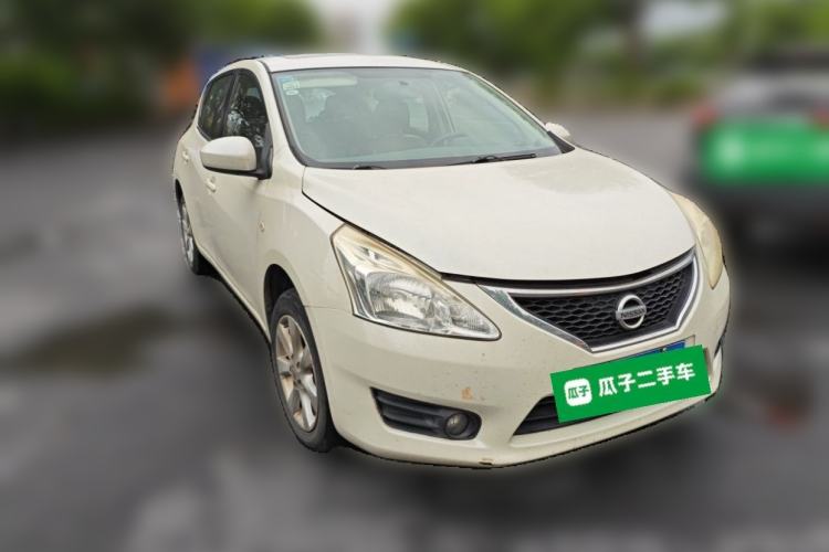 Used Nissan Tiida 2014 1.6L CVT Cool Cafe Edition Front Right 45 Deg