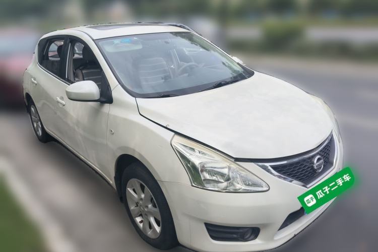 Used Nissan Tiida 2014 1.6L CVT Cool Cafe Edition Front Right 45 Deg
