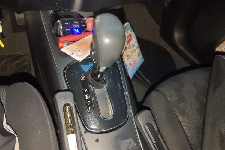 Used Nissan Tiida 2014 1.6L CVT Comfort Model Gear Lever