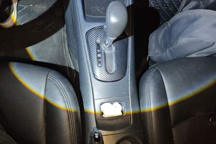 Used Nissan Tiida 2014 1.6L CVT Comfort Model Gear Lever