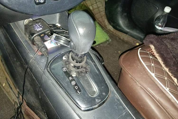 Used Nissan Tiida 2014 1.6L CVT Comfort Model Gear Lever