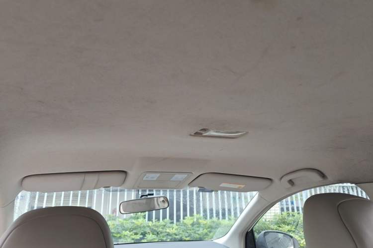 Used Nissan Tiida 2014 1.6L CVT Comfort Model Headliner