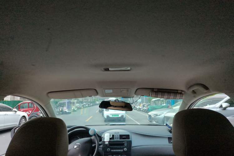 Used Nissan Tiida 2014 1.6L CVT Comfort Model Headliner