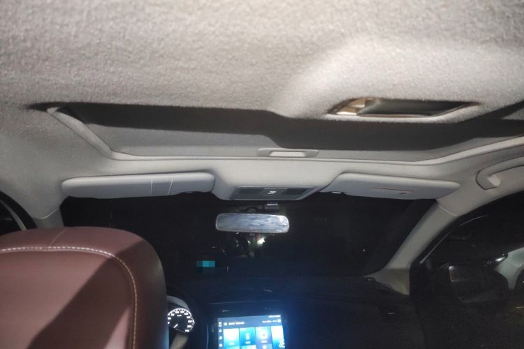 Used Nissan Tiida 2014 1.6L CVT Cool Cafe Edition Headliner