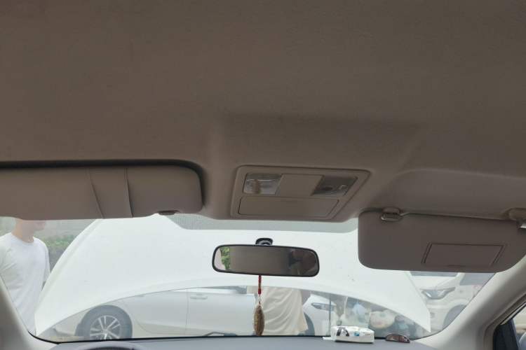 Used Nissan Tiida 2014 1.6L CVT Comfort Model Headliner