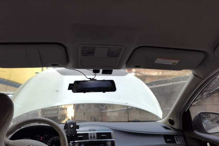 Used Nissan Tiida 2014 1.6L CVT Comfort Model Headliner