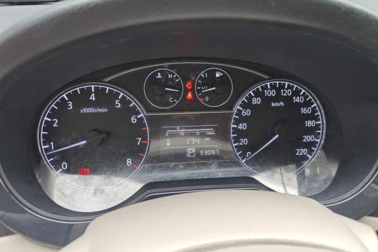 Used Nissan Tiida 2014 1.6L CVT Comfort Model Instrument Cluster