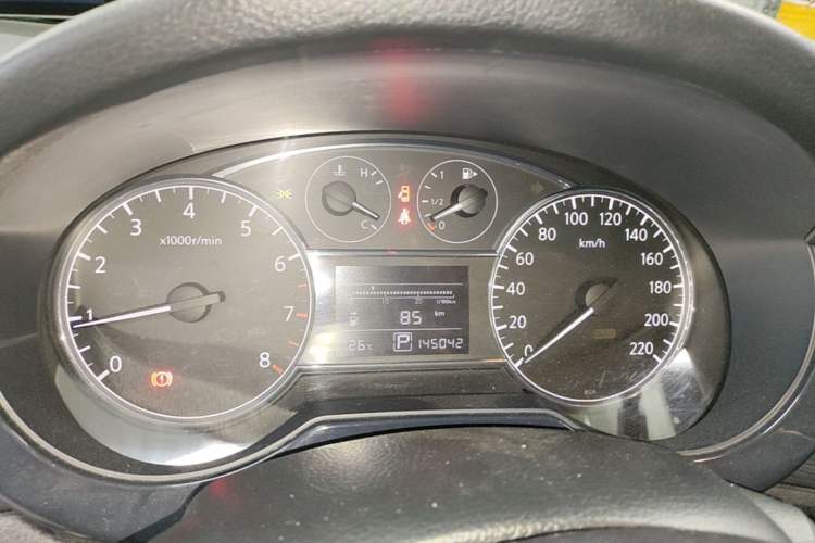 Used Nissan Tiida 2014 1.6L CVT Smart Model Instrument Cluster