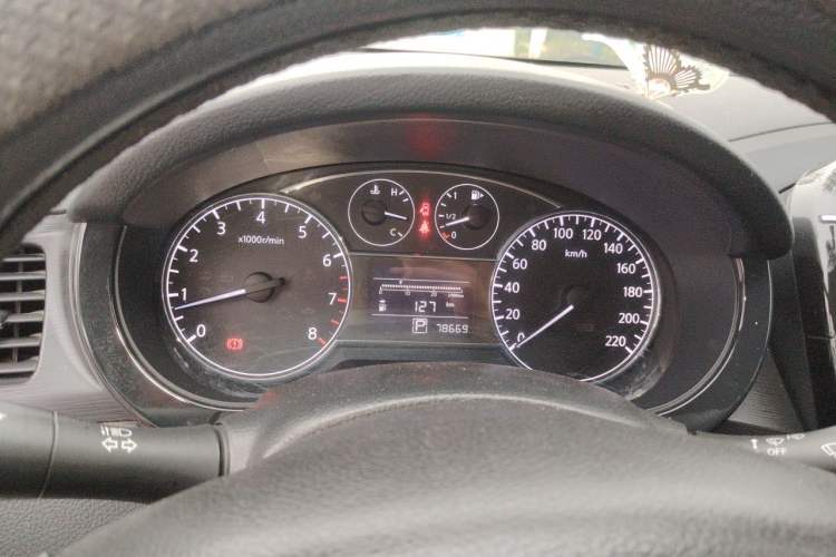 Used Nissan Tiida 2014 1.6L CVT Comfort Model Instrument Cluster