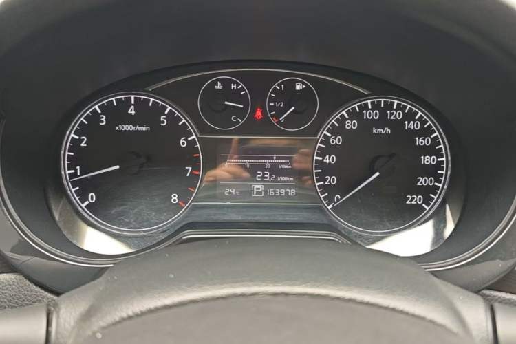 Used Nissan Tiida 2014 1.6L CVT Smart Model Instrument Cluster