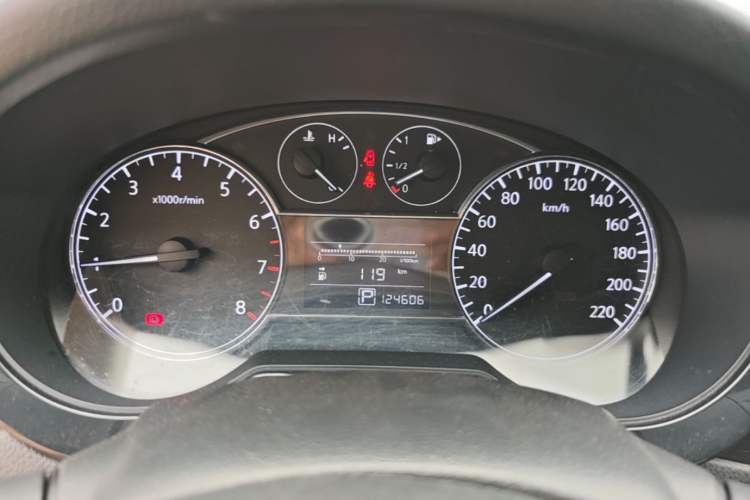 Used Nissan Tiida 2014 1.6L CVT Comfort Model Instrument Cluster