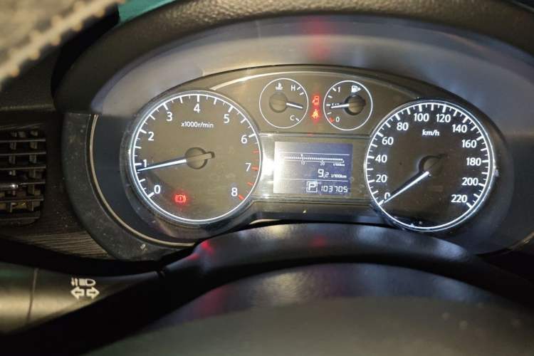 Used Nissan Tiida 2014 1.6L CVT Comfort Model Instrument Cluster