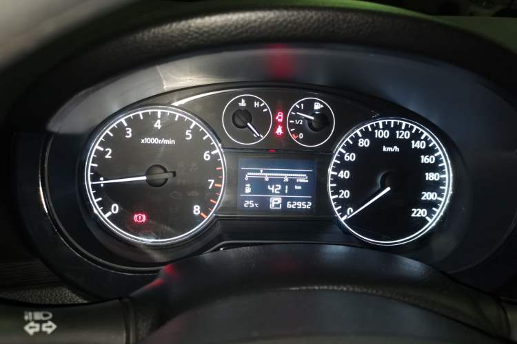 Used Nissan Tiida 2014 1.6L CVT Smart Model Instrument Cluster