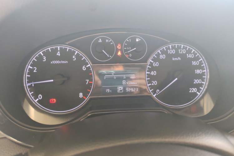 Used Nissan Tiida 2014 1.6L CVT Smart Model Instrument Cluster