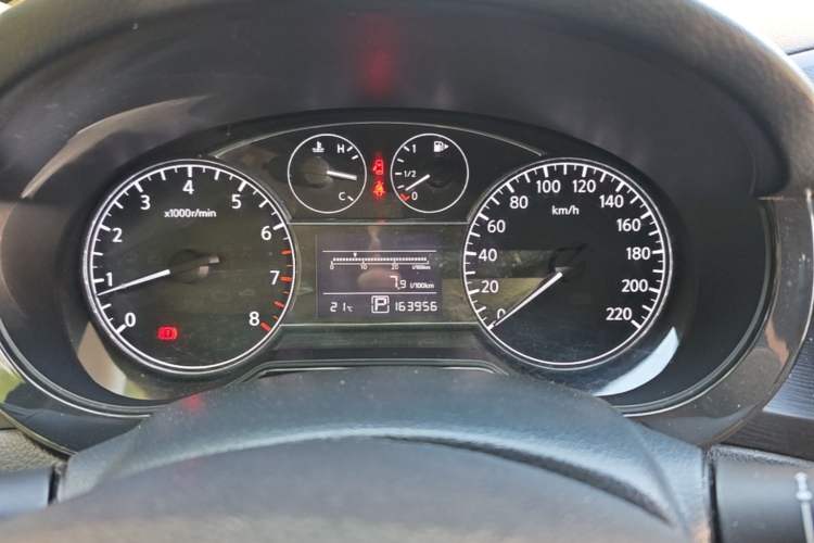 Used Nissan Tiida 2014 1.6L CVT Smart Model Instrument Cluster