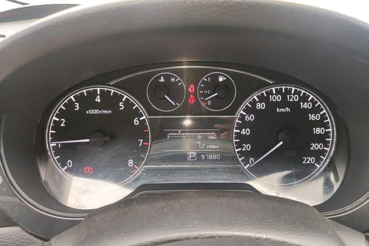 Used Nissan Tiida 2014 1.6L CVT Comfort Model Instrument Cluster