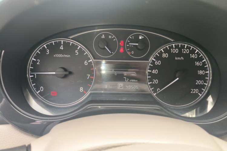 Used Nissan Tiida 2014 1.6L CVT Cool Cafe Edition Instrument Cluster